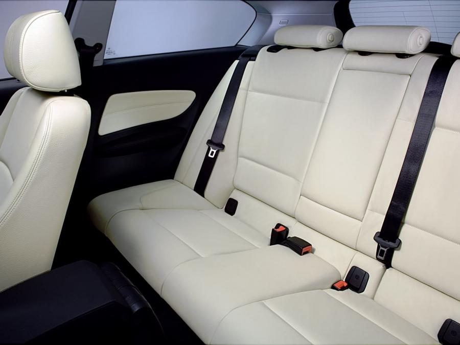  BMW 120i 3-Door 2007 года  (фото 7 из 70)